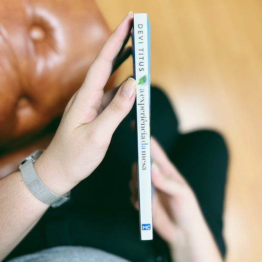 A Experiência da Mesa | Devi Titus