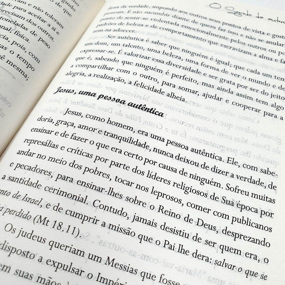 Bíblia da Mulher Vitoriosa | Letra Gigante | ARC | Branca