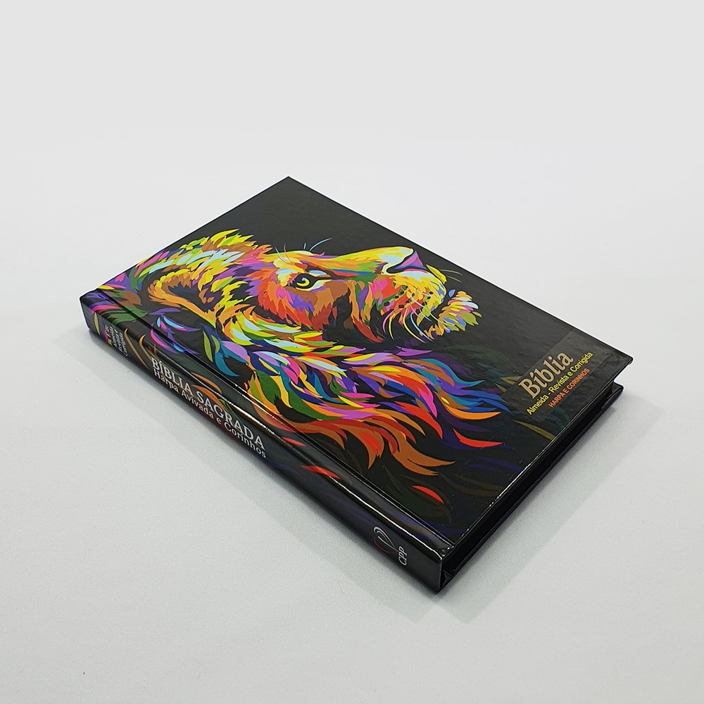 Bíblia Leão Pintura | ARC | Letra Normal | Harpa e Corinhos | Capa Dura