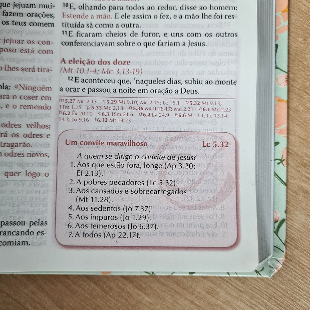 A Bíblia da Pregadora | ARC | Letra Normal | Verde Floral