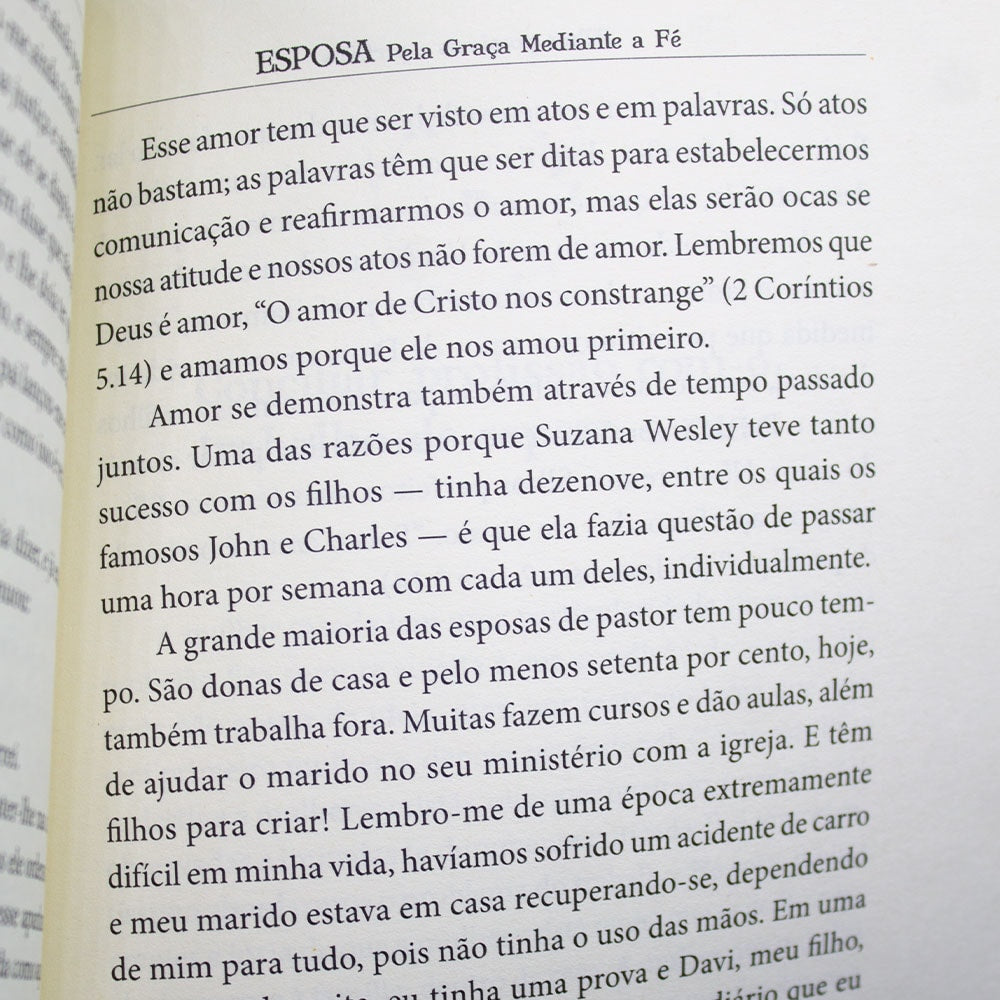 Esposa pela Graça Mediante a Fé | Elizabeth Charles Gomes