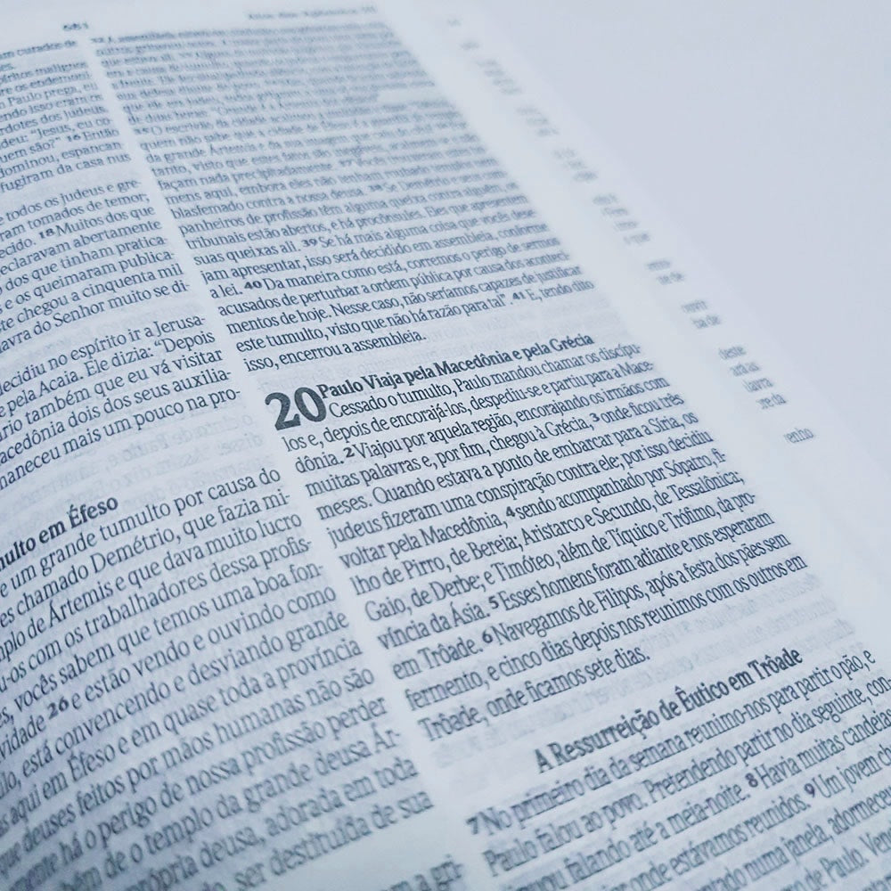 Bíblia Sagrada Mulher que Teme | NVI | Letra Maior | Capa Dura