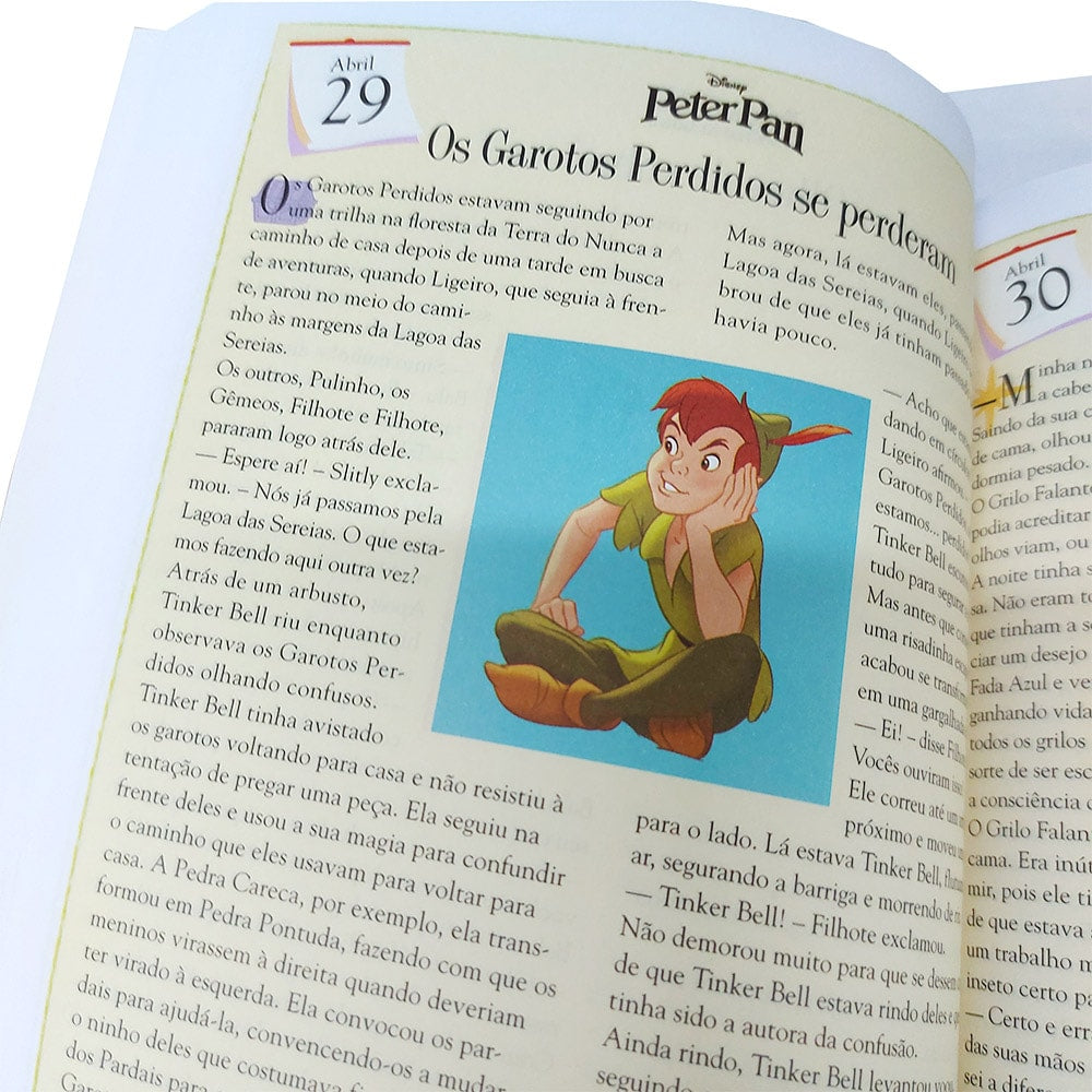 365 Histórias para dormir Disney | Capa que Brilha no escuro