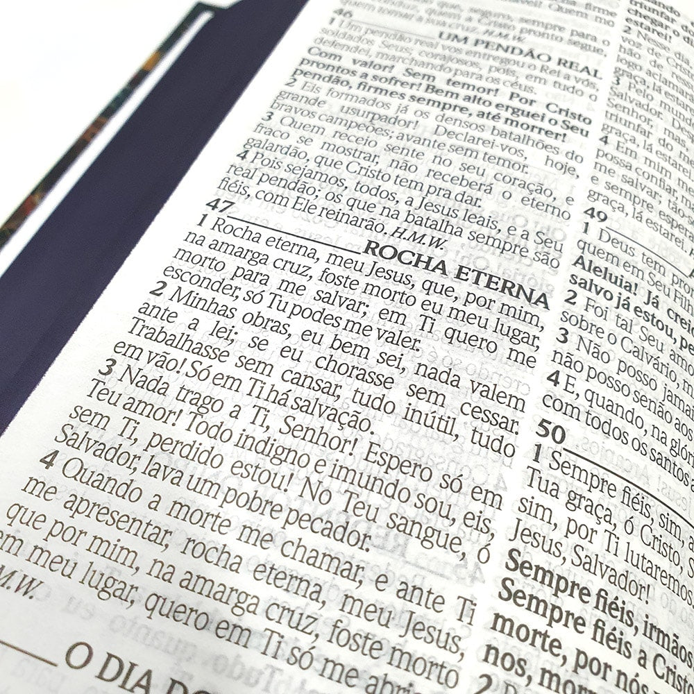 Bíblia Sagrada com Harpa Avivada e Corinhos | ARC | Capa Dura Floral Creme