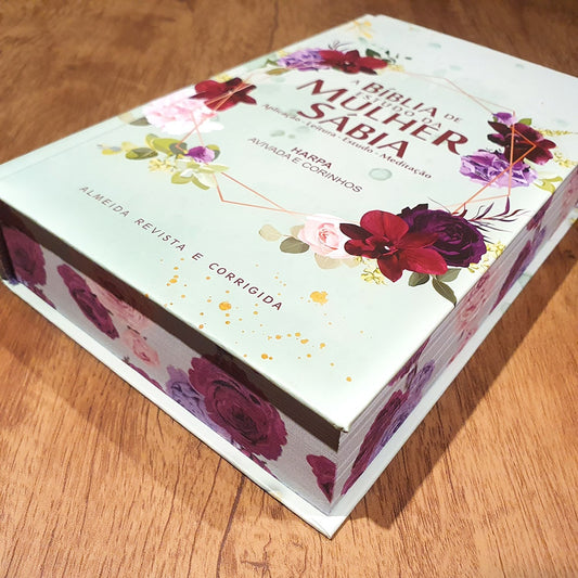 Bíblia de Estudo da Mulher Sábia | ARC | Harpa Avivada | Capa Dura Floral Verde