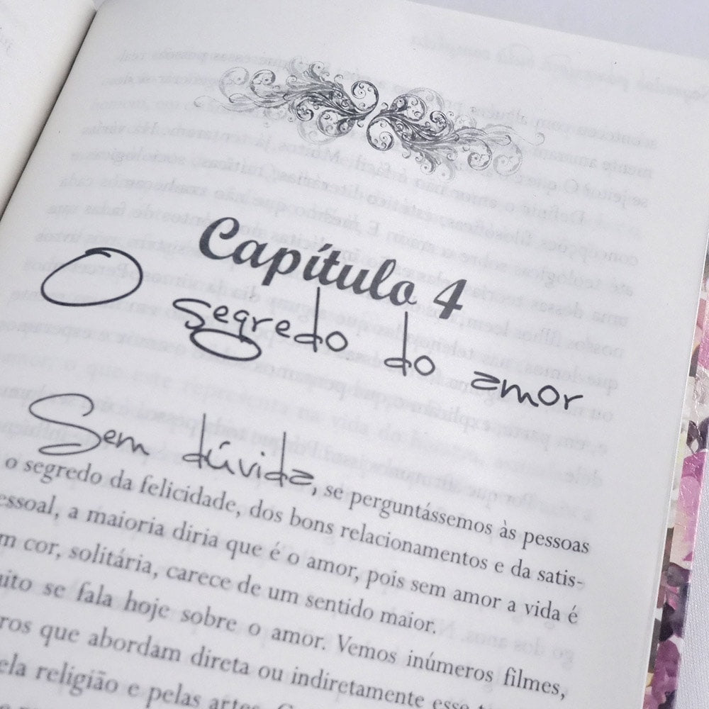 Bíblia da Mulher Vitoriosa | Letra Gigante | ARC | Capa Luxo Floral Bege