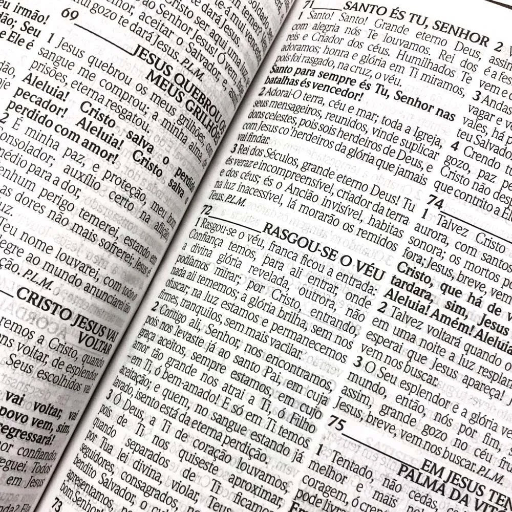 Bíblia De Estudo Do Obreiro E Do Ministro Pentecostal | ARC | Harpa Avivada e Corinhos | Capa Luxo Marrom