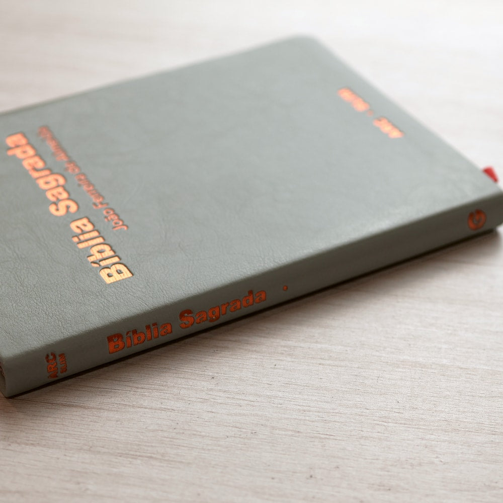 Bíblia Sagrada Slim | ARC | Capa Luxo Especial Cinza