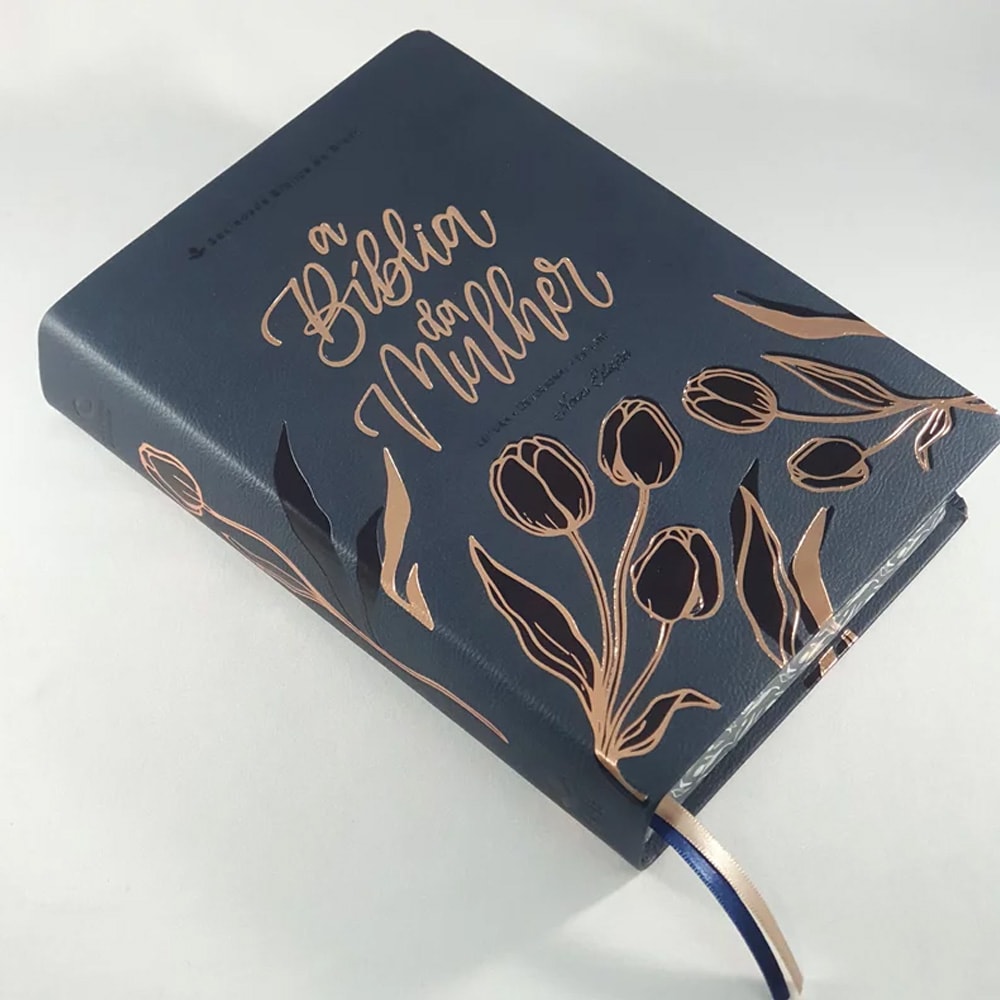 A Bíblia da Mulher | Compacta | NAA | Capa Luxo Azul