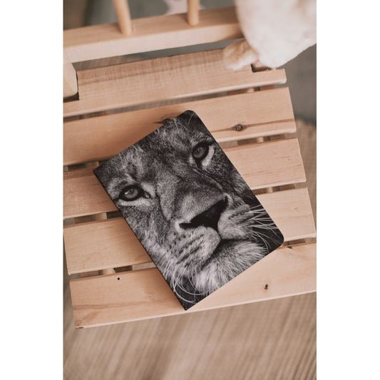 Bíblia Sagrada Leão Yahweh | NVT | Letra Normal | Flexível Soft Touch