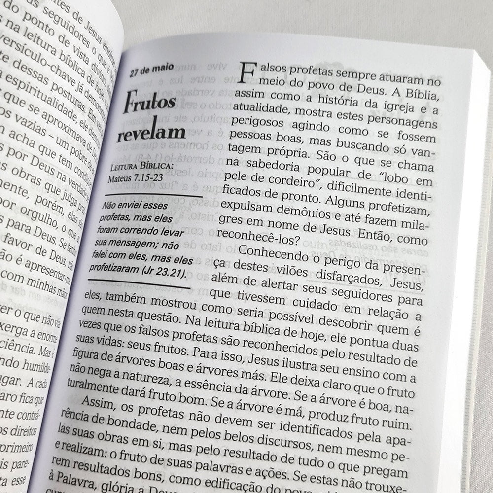 Presente Diário 26 Tradicional | Letra Normal | Capa Paisagem 2023
