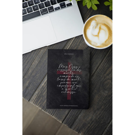 Bíblia Sagrada Cruz A Morte Não Pode Vencer | NVI | Letra Normal | Flexível Soft Touch