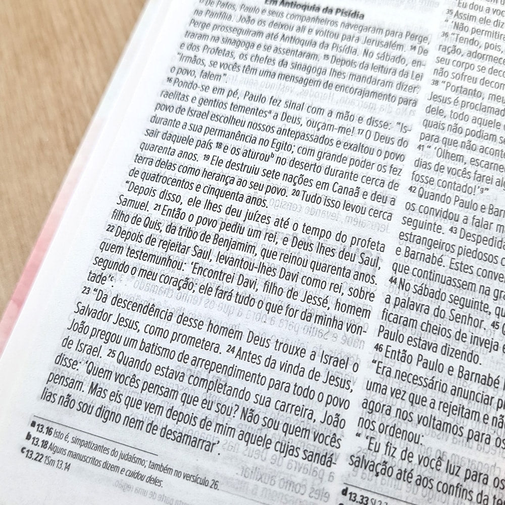 Bíblia Sagrada Cruz A Morte Não Pode Vencer | NVI | Letra Normal | Flexível Soft Touch