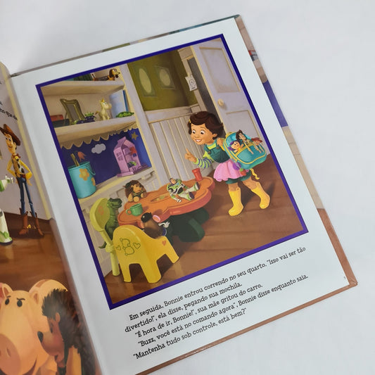 Toy Story 3 | Buzz Fora de Órbita | Histórias Mágicas