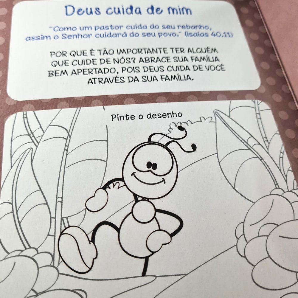 Deus está Comigo | Um Livro para Pintar com Água | Smilinguido