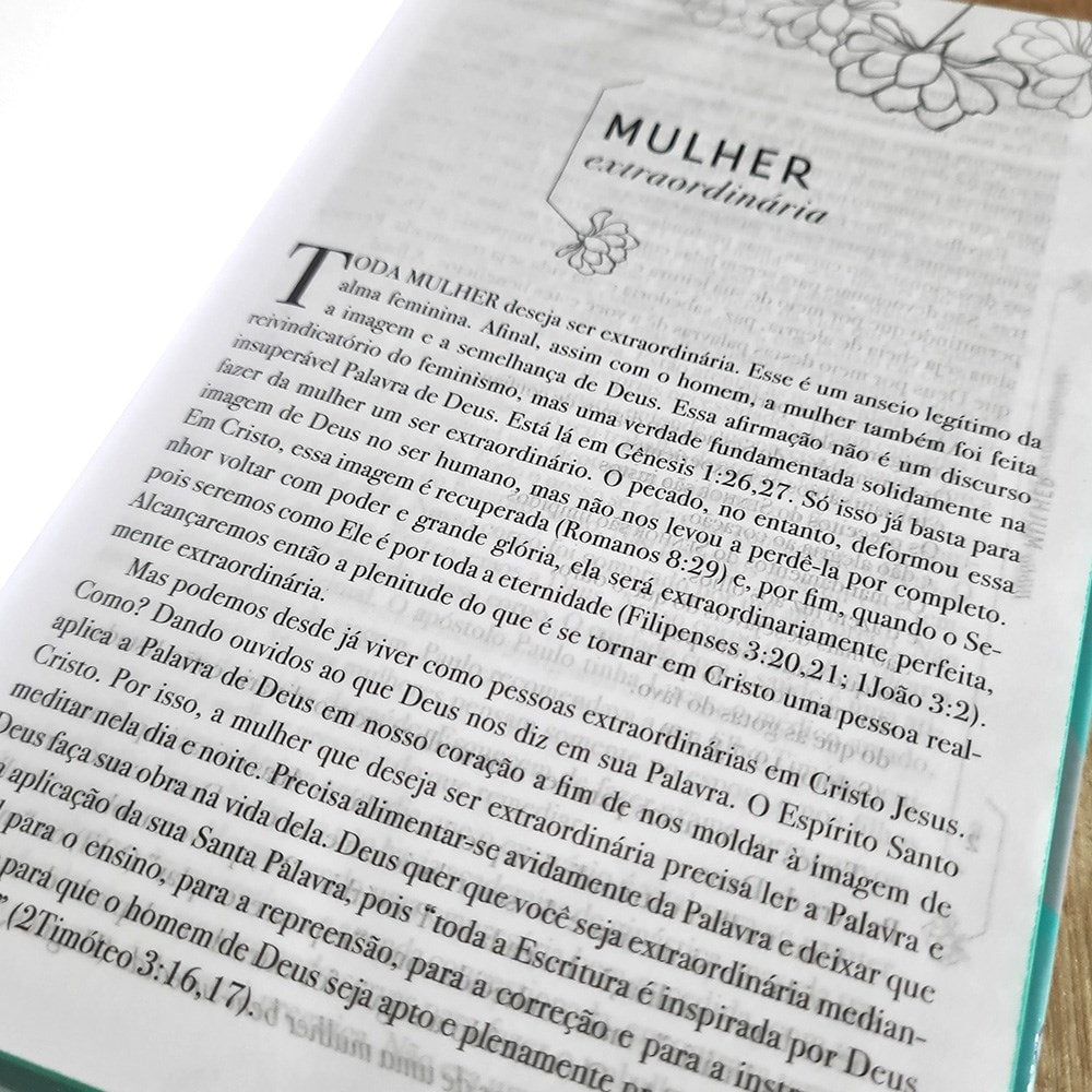 Bíblia Mulher Extraordinária | NVI | Hernandes Dias Lopes | Capa Dura Lilás