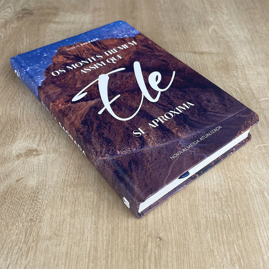 Bíblia Sagrada Os Montes | NAA | Letra Normal | Capa Dura