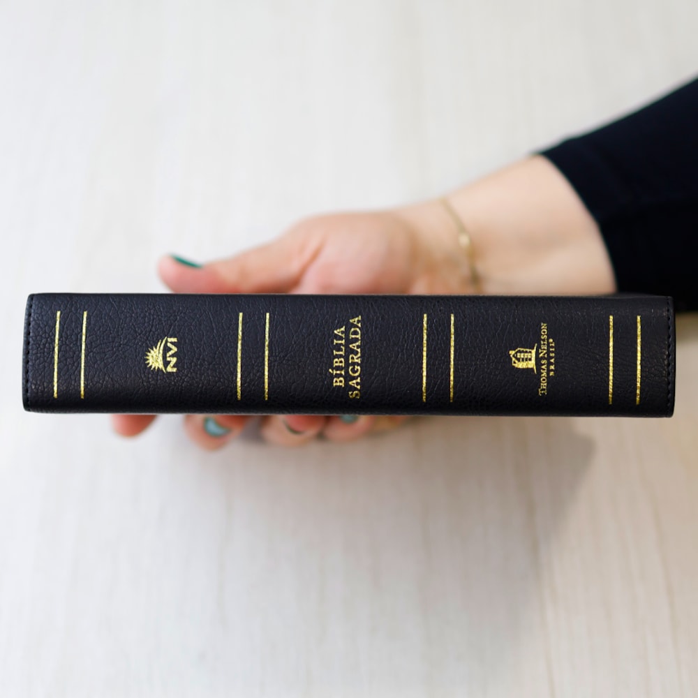 Bíblia Sagrada | NVI | Letra Grande | Couro Soft Preta