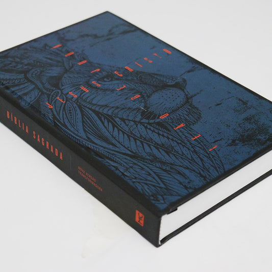 Bíblia Leão de Judá Azul | NVT | Letra Normal | Capa Dura