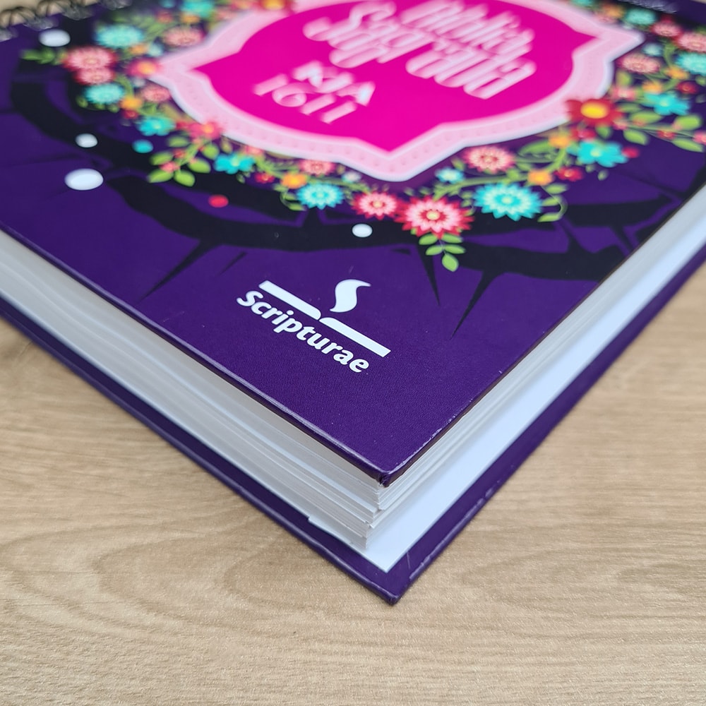 Bíblia Sagrada KJA 1611 | Letra Normal | Capa Dura Espiral Floral Roxa