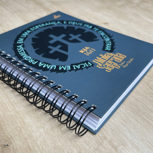 Bíblia Sagrada KJA 1611 | Letra Normal | Capa Dura Espiral Calvário
