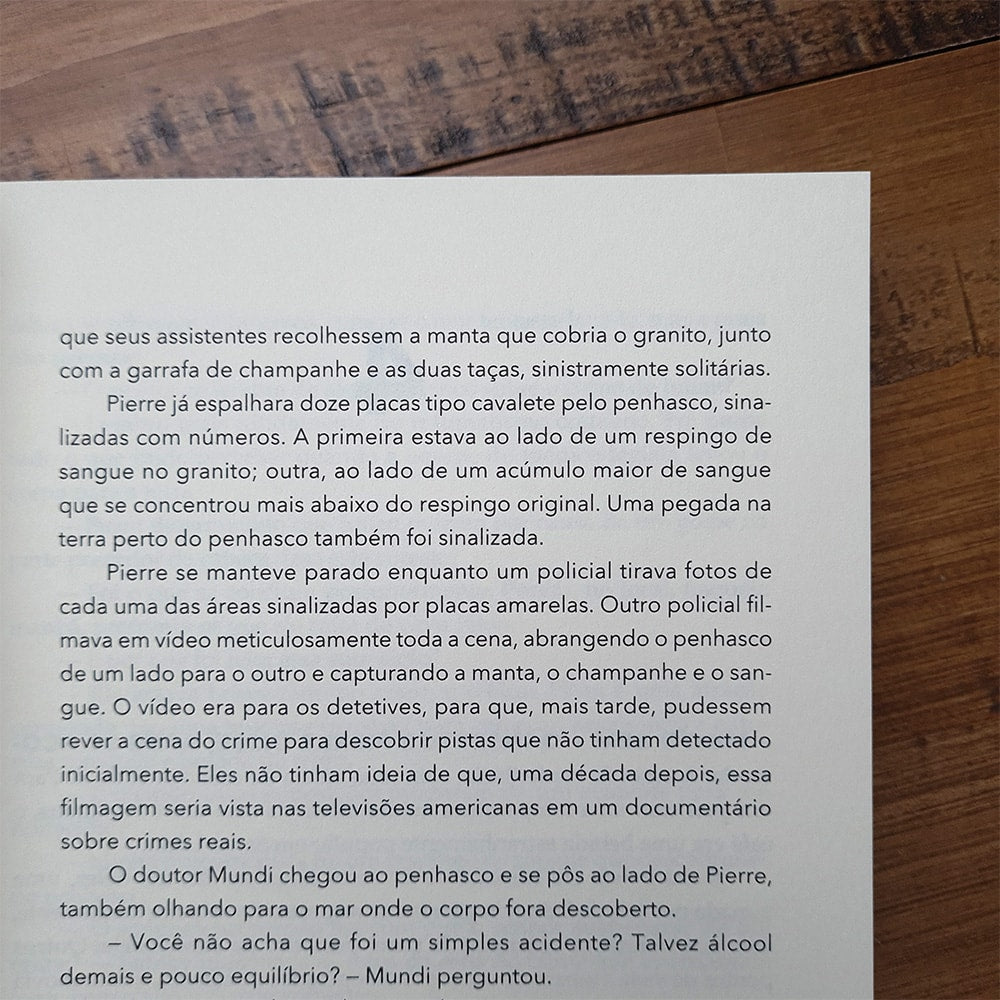 Não Confie em Ninguém | Charlie Donlea