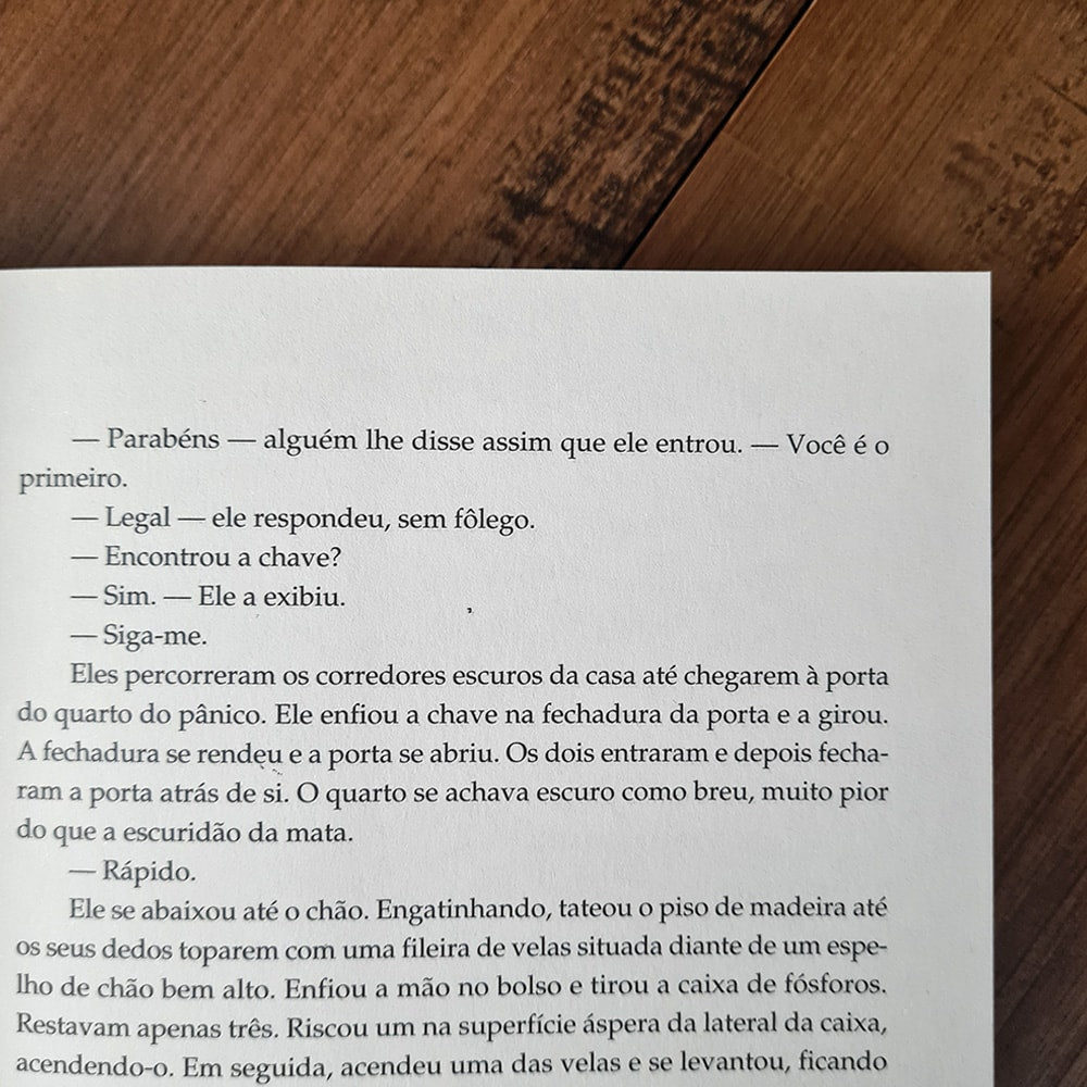 Nunca Saia Sozinho | Charlie Donlea