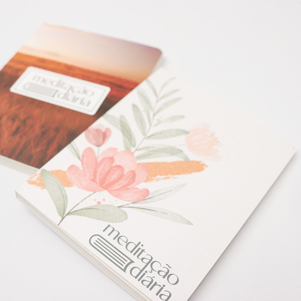 Bloco de Anotações | Meditação Diária | Capa Rosas