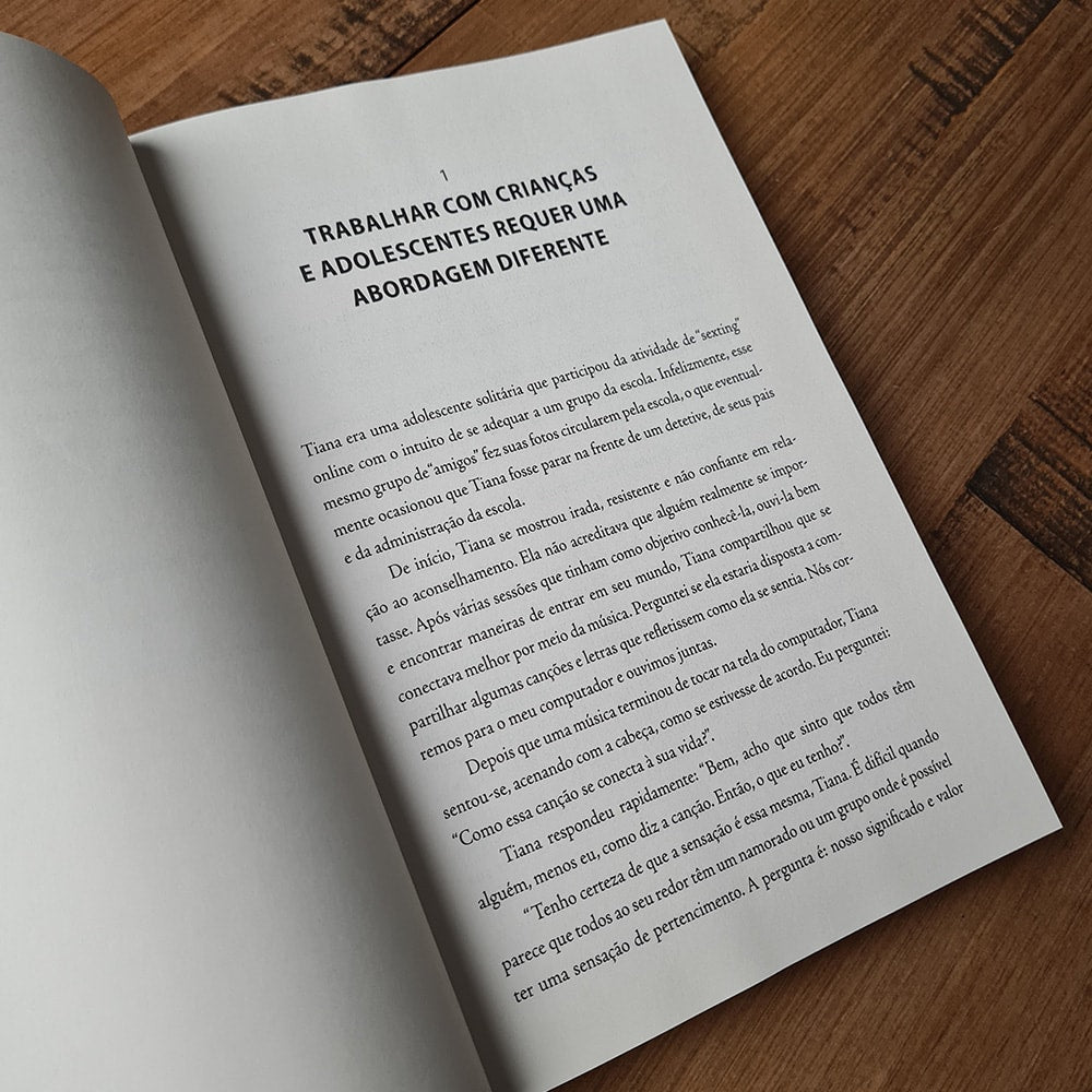 Construindo Pontes | Julie Lowe