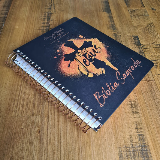 Bíblia com Pautas para Anotações | ARC | Harpa e Corinhos | Letra Normal | Capa Dura Espiral Rei dos Reis