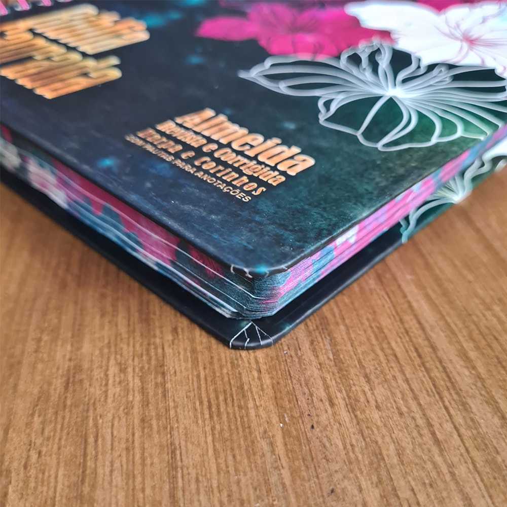 Bíblia com Pautas para Anotações | ARC | Harpa e Corinhos | Letra Normal | Capa Dura Espiral Floral Magenta