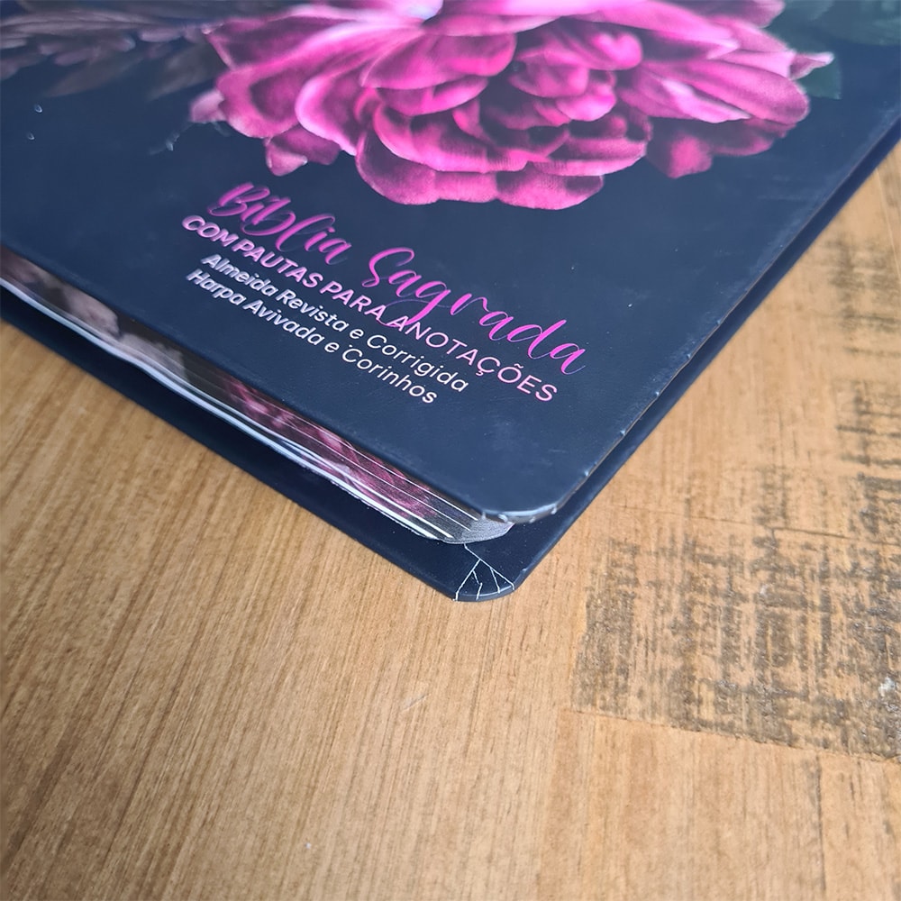 Bíblia com Pautas para Anotações | ARC | Harpa e Corinhos | Letra Normal | Capa Dura Espiral Arranjo Floral
