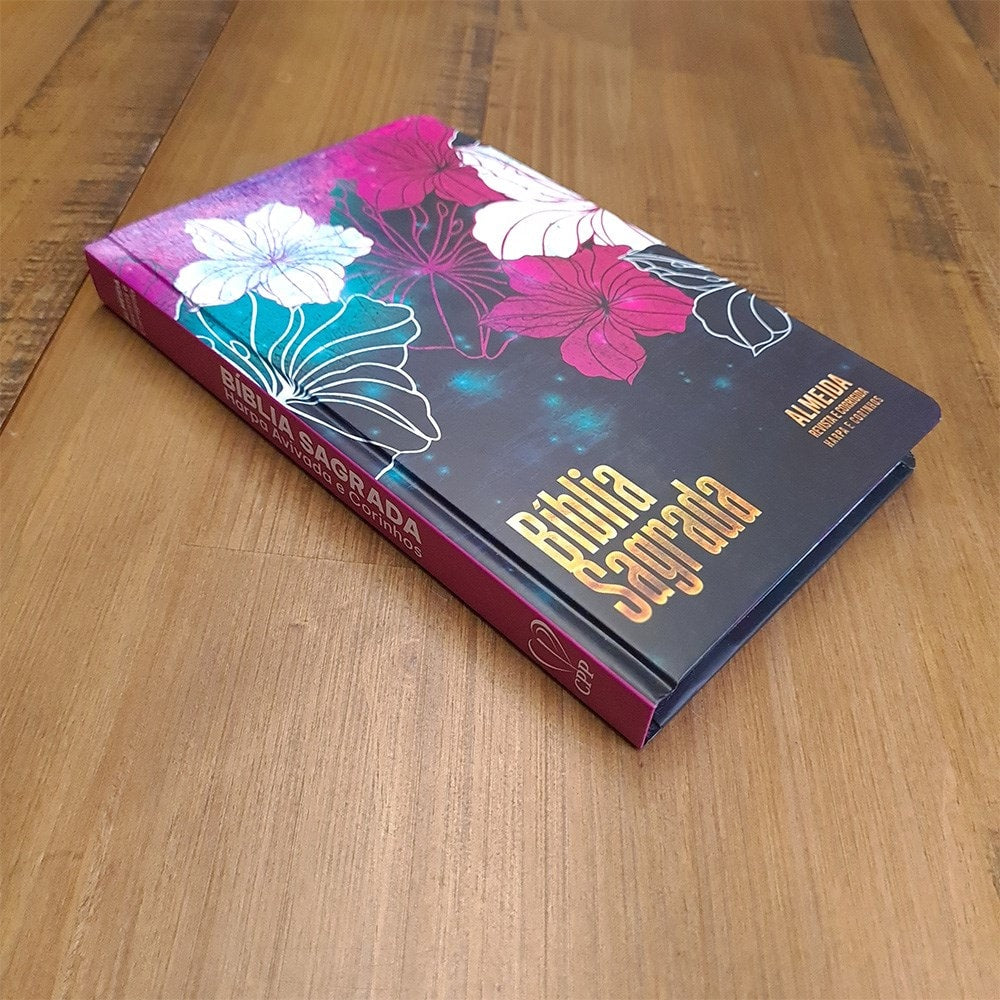 Bíblia Sagrada Slim | Harpa e Corinhos | ARC | Letra Normal | Capa Dura Floral Magenta