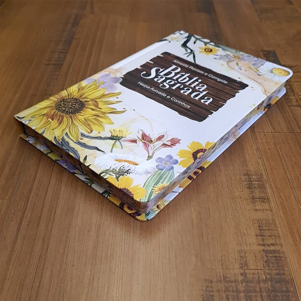 Bíblia Sagrada Slim | Harpa e Corinhos | ARC | Letra Normal | Capa Dura Girassol