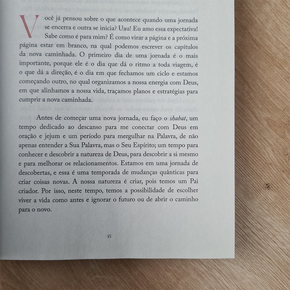 Abraçada pela Presença | Dirce Carvalho