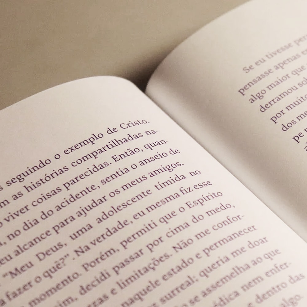 Autêntica | Michelle Rostirola