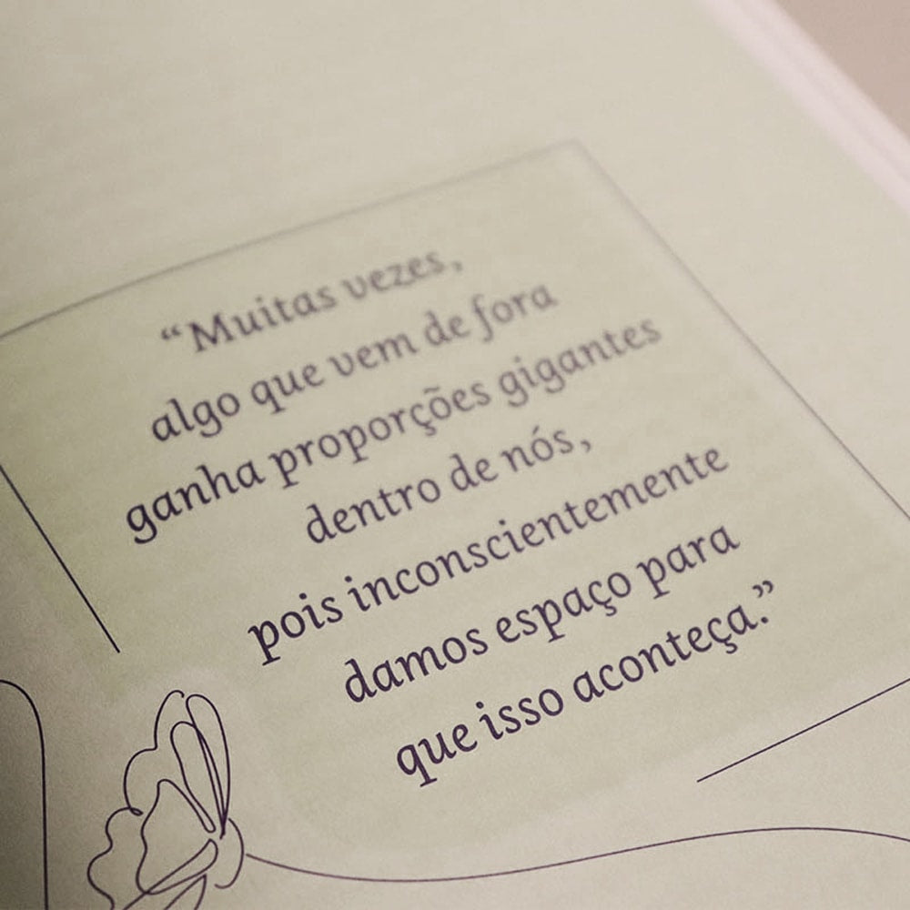 Autêntica | Michelle Rostirola