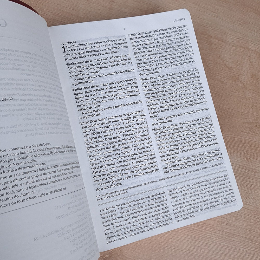 Bíblia de Estudos e Sermões de C H Spurgeon | NVT | Letra Normal | Capa Luxo Vinho