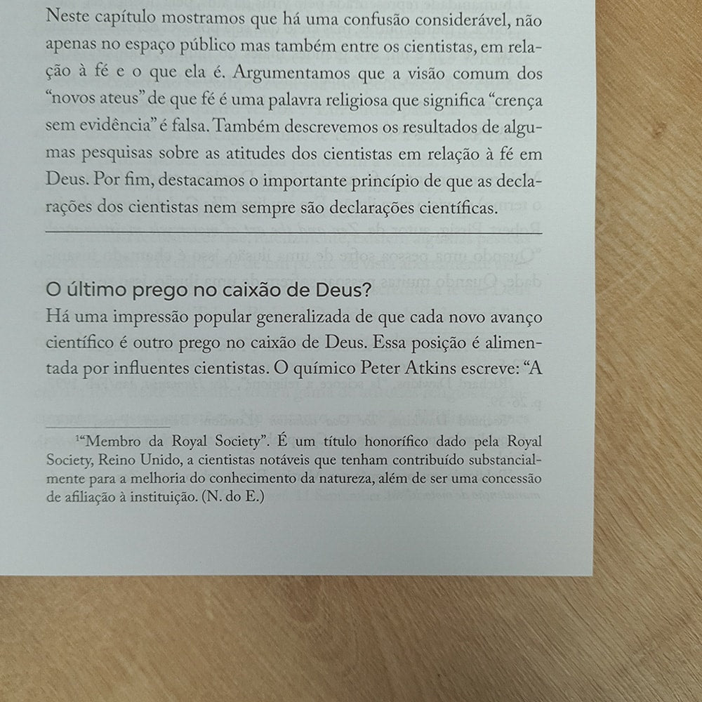 Deus e a Ciência Podem Andar Juntos | Jhon C Lennox