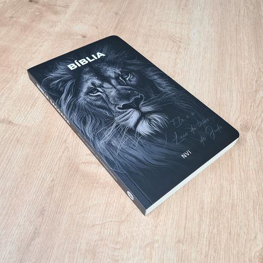 Bíblia Sagrada | NVI | Letra Normal | Capa Brochura Leão da Tribo de Juda