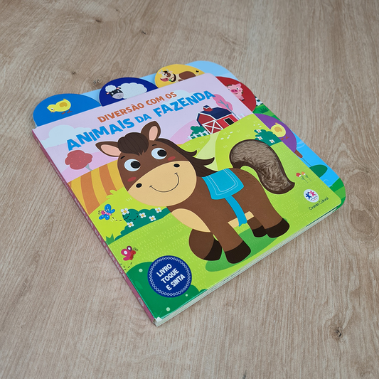 Livro Toque e Sinta | Diversão com os Animais da Fazenda