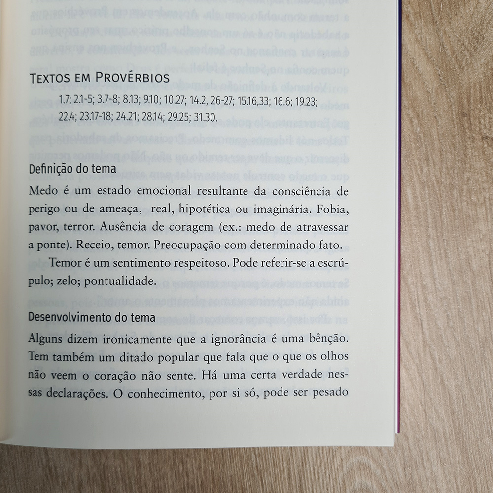 Devocional Viva de Forma Extraordinária | Ágatha Cristian Heap