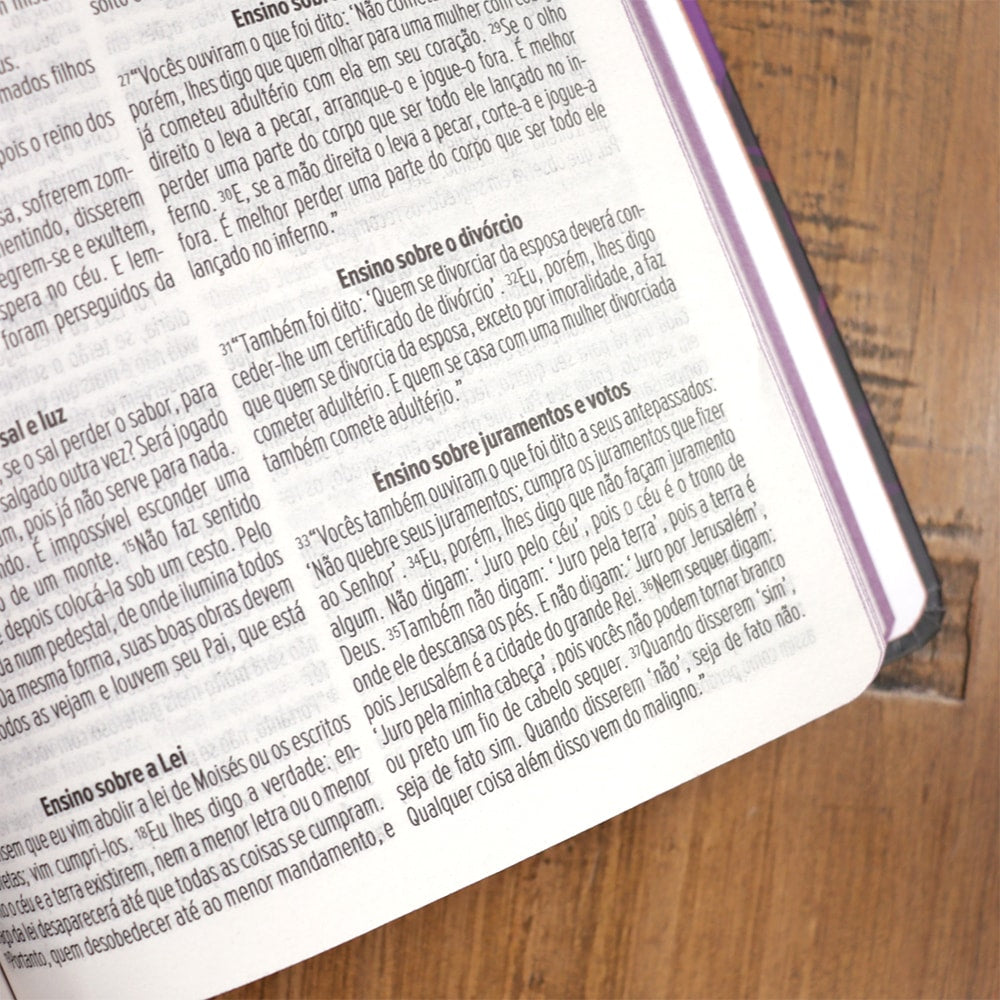 Bíblia Sagrada | Com Guia De Estudo Biblico JOIA | NVT | Letra Normal | Capa Floral