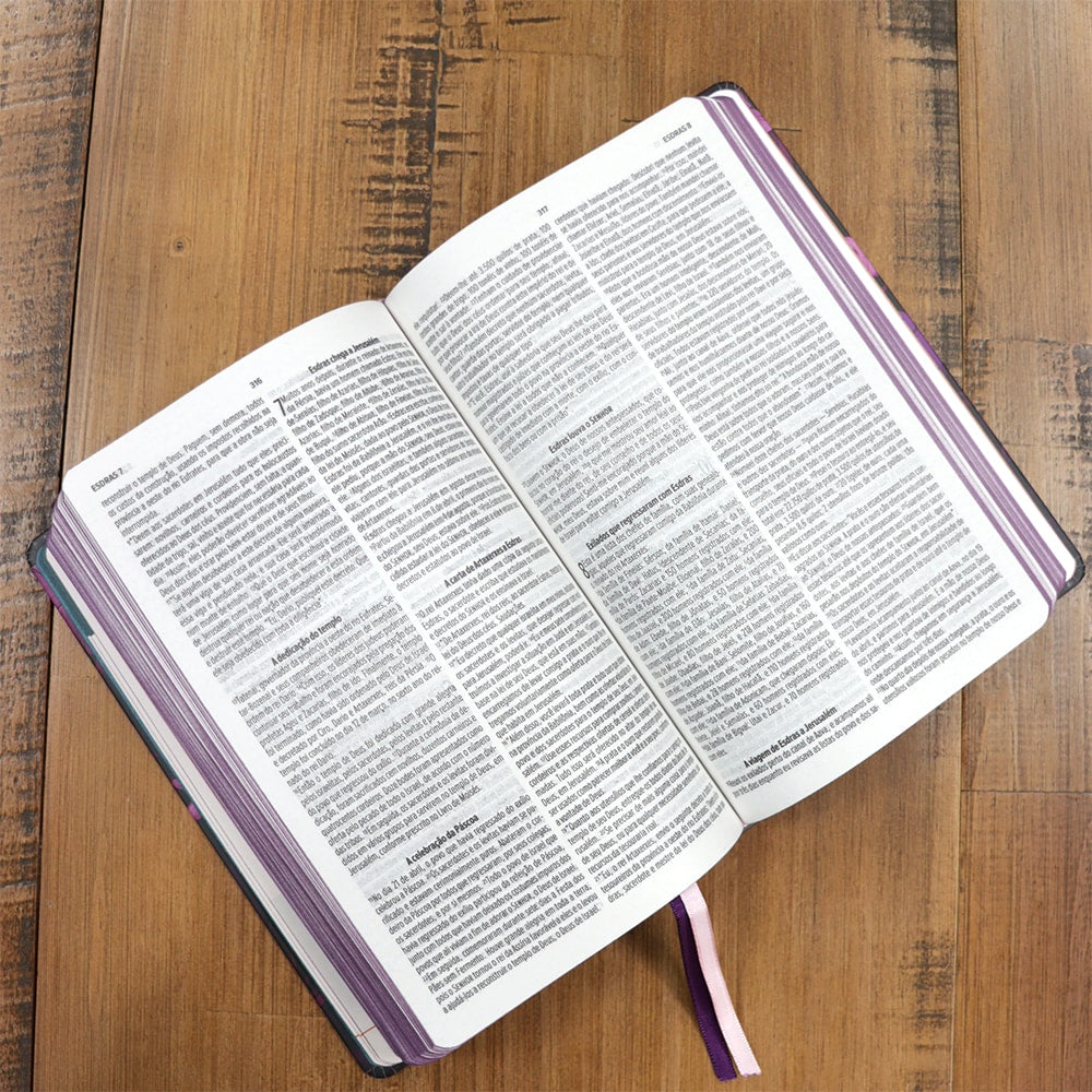 Bíblia Sagrada | Com Guia De Estudo Biblico JOIA | NVT | Letra Normal | Capa Floral