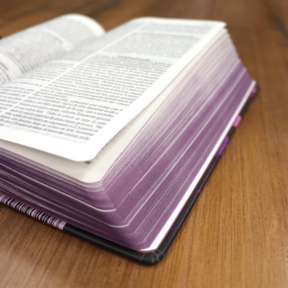 Bíblia Sagrada | Com Guia De Estudo Biblico JOIA | NVT | Letra Normal | Capa Floral