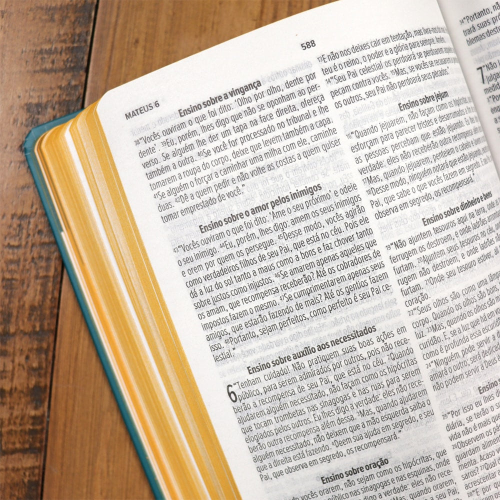 Bíblia Sagrada | Com Guia De Estudo Biblico JOIA | NVT | Letra Normal | Capa Verde