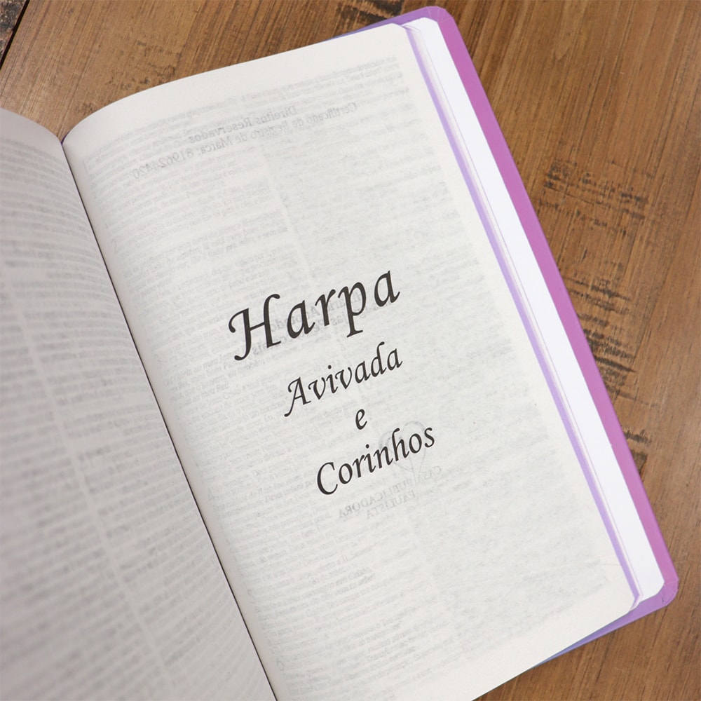 Bíblia Sagrada 860 | ARC | Letra Normal | Com Harpa Avivada e Corinhos | Capa Buquê Roxo