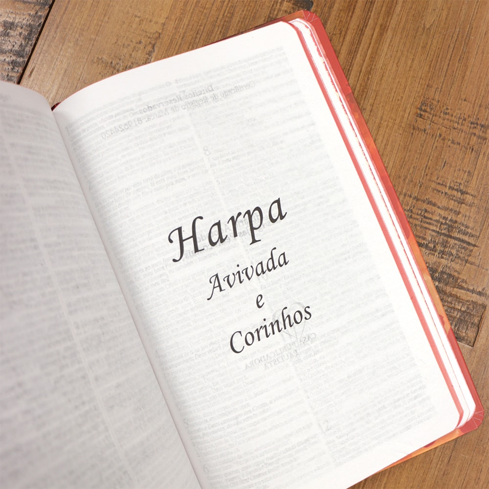 Bíblia Sagrada 860 | ARC | Letra Normal | Com Harpa Avivada e Corinhos | Capa Leão Laranja