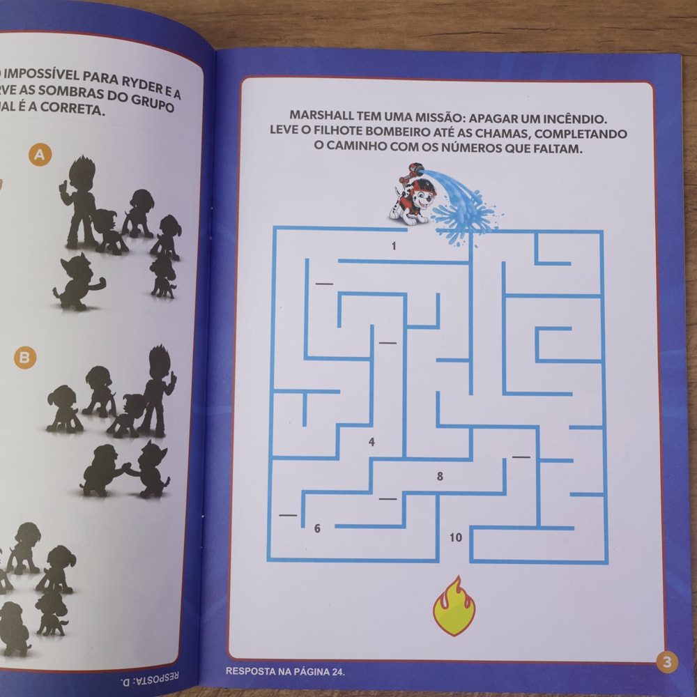 Patrulha Canina | Passatempos Animais | Com Adesivos 3-D | 3 a 5 Anos
