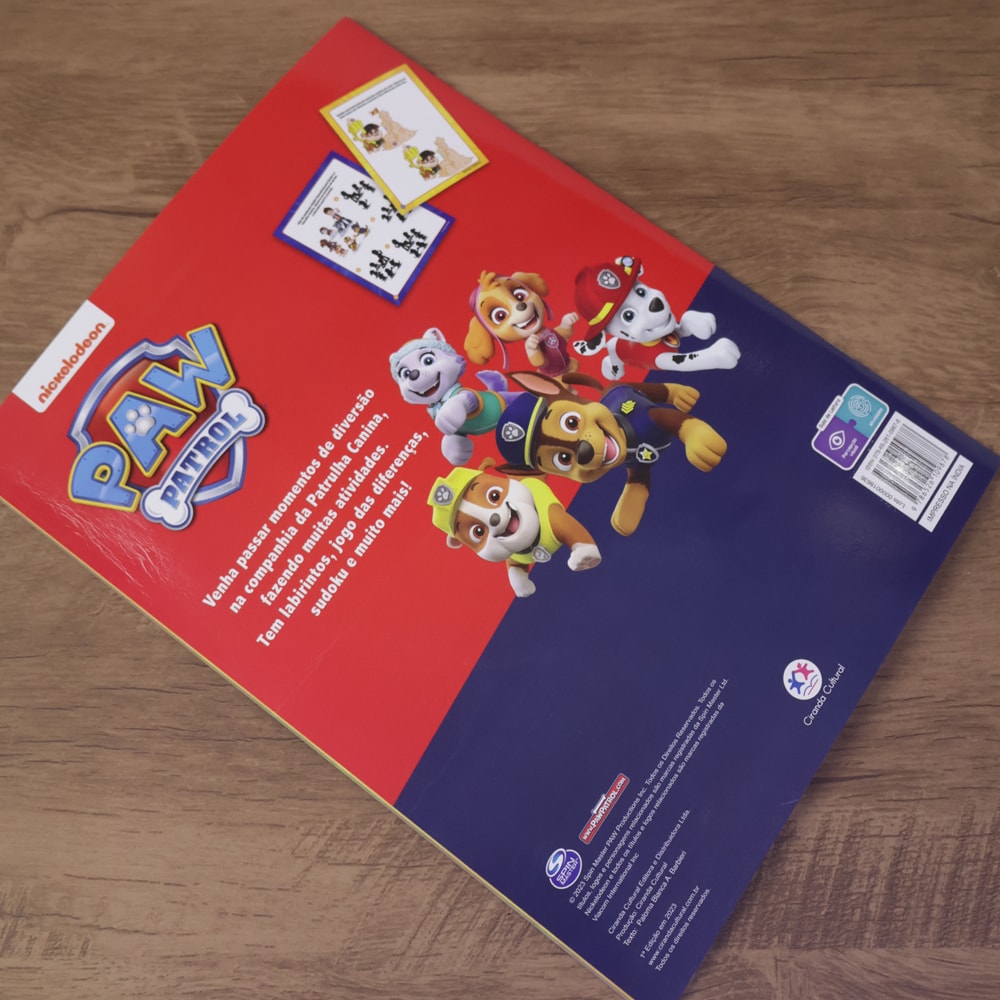 Patrulha Canina | Passatempos Animais | Com Adesivos 3-D | 3 a 5 Anos